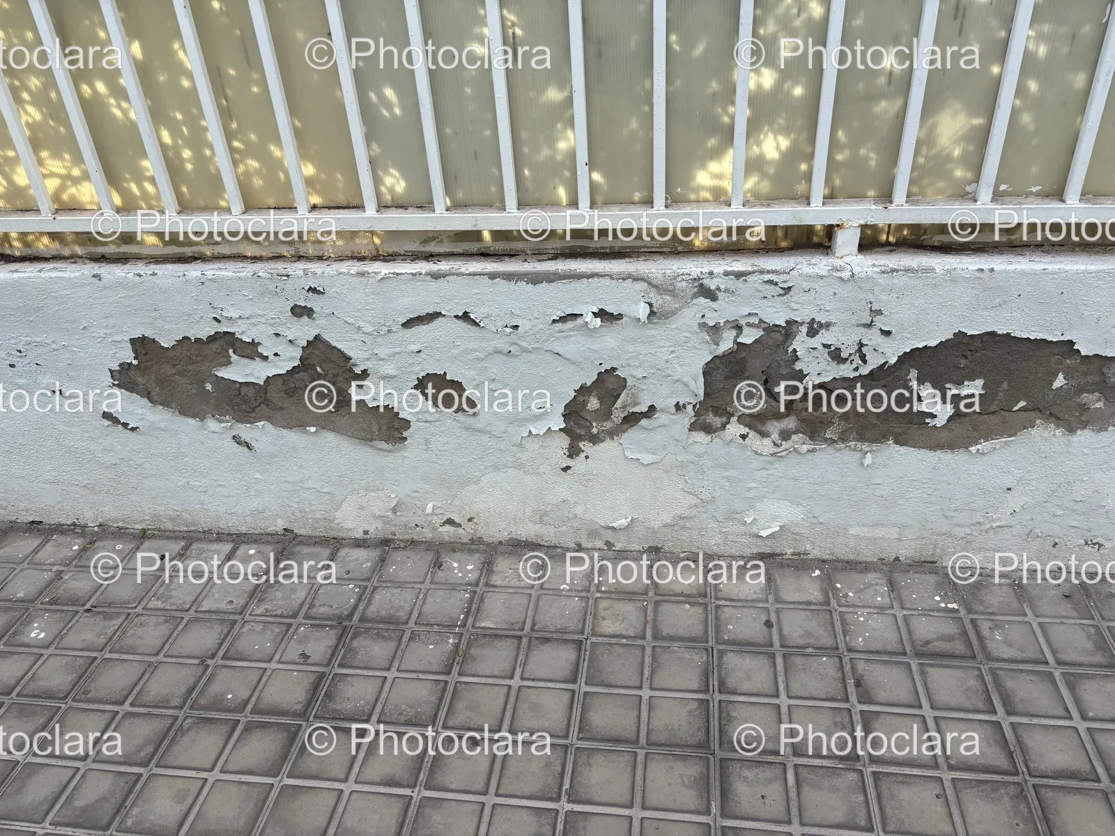 Rusty-White-Wall.jpg