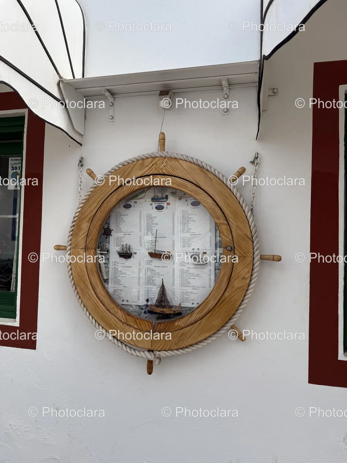 Circular-Wooden-Frame-on-White-Wall.jpg