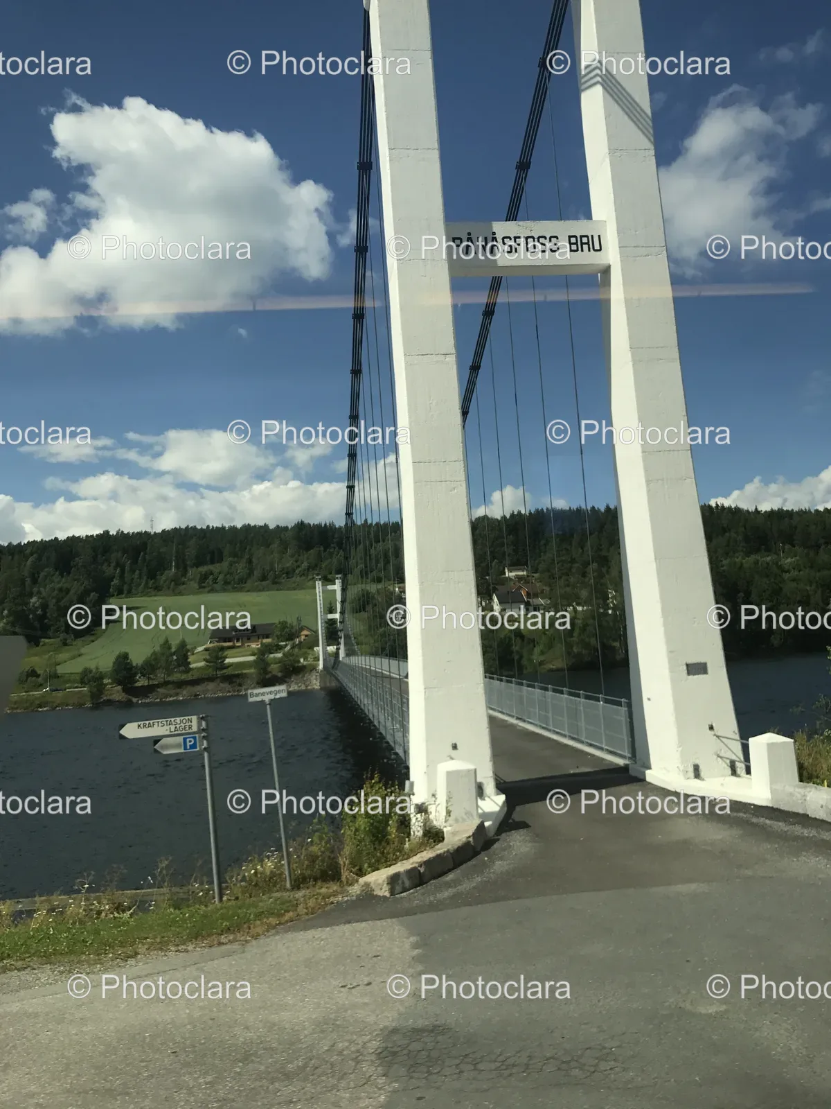 Raanaasfoss-Bru-Bridge-on-Banevegen.jpg