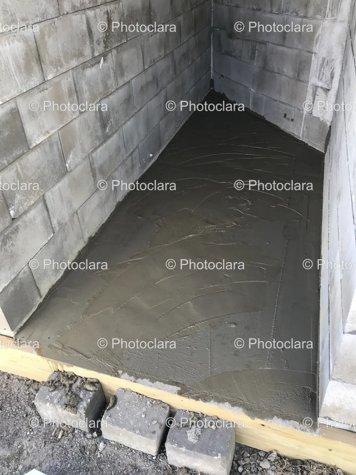 Concrete-Slab-in-Building-Corner.jpg