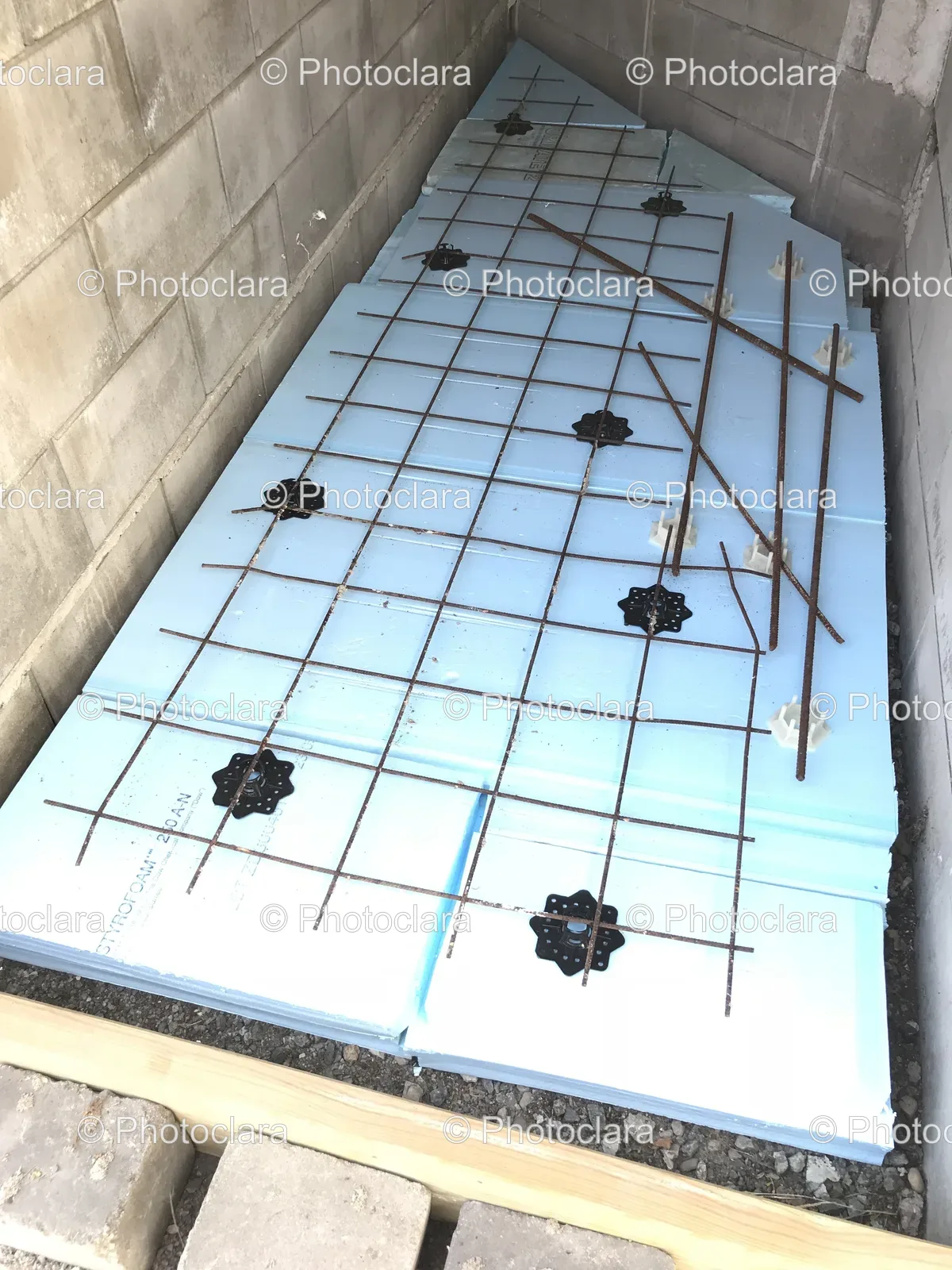 Concrete-Slab-with-Metal-Rods.jpg