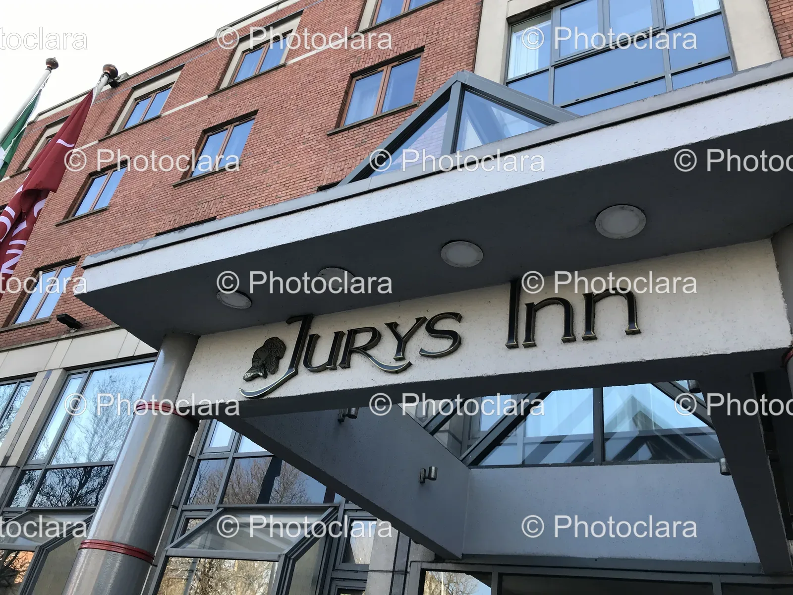 sign-on-jurys-inn-building.jpg