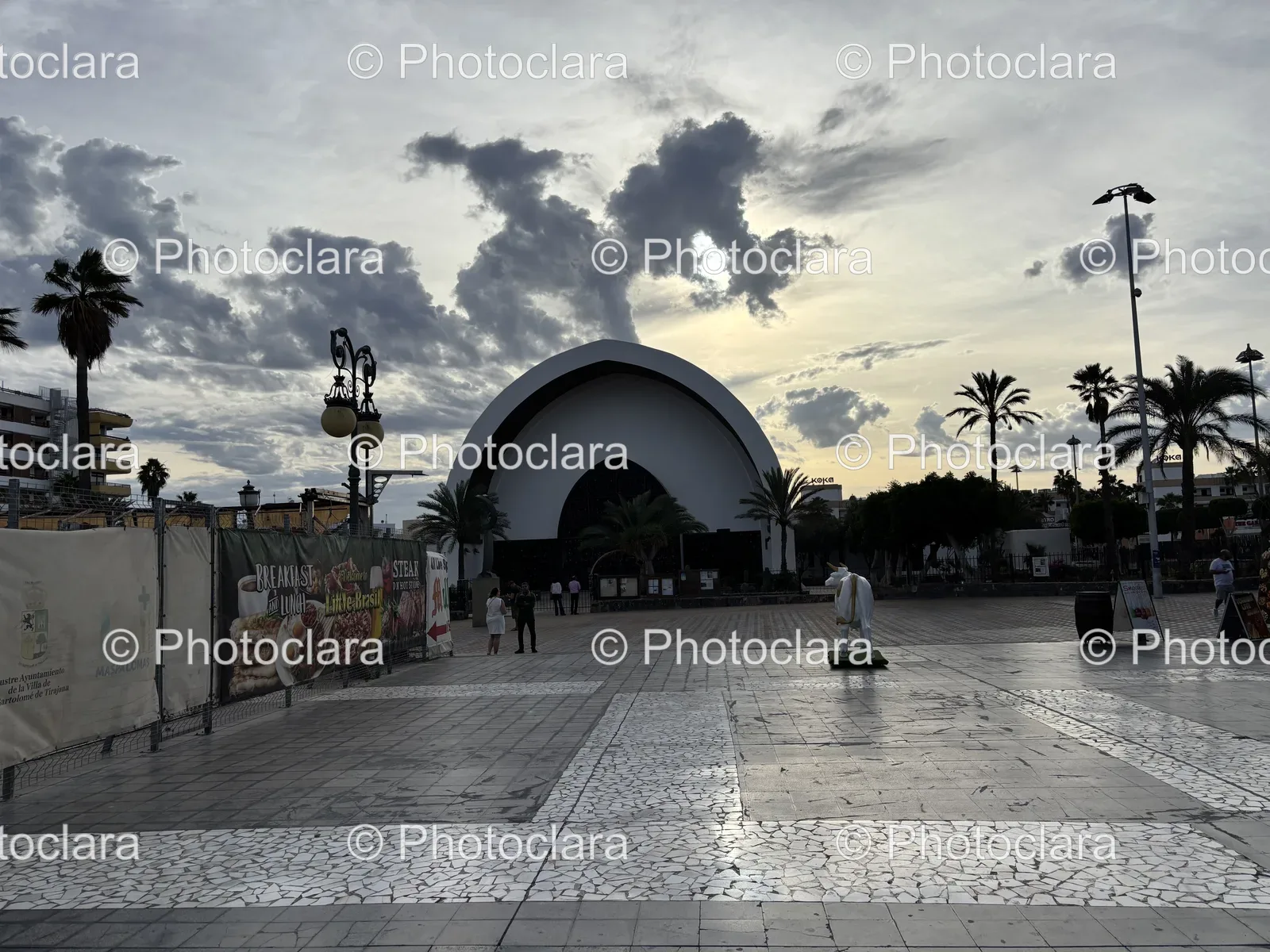 Dome-Shaped-Roof-Building.jpg
