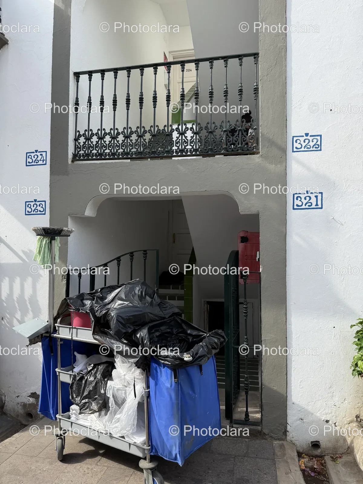 Charming-Residential-Building-with-Balcony.jpg