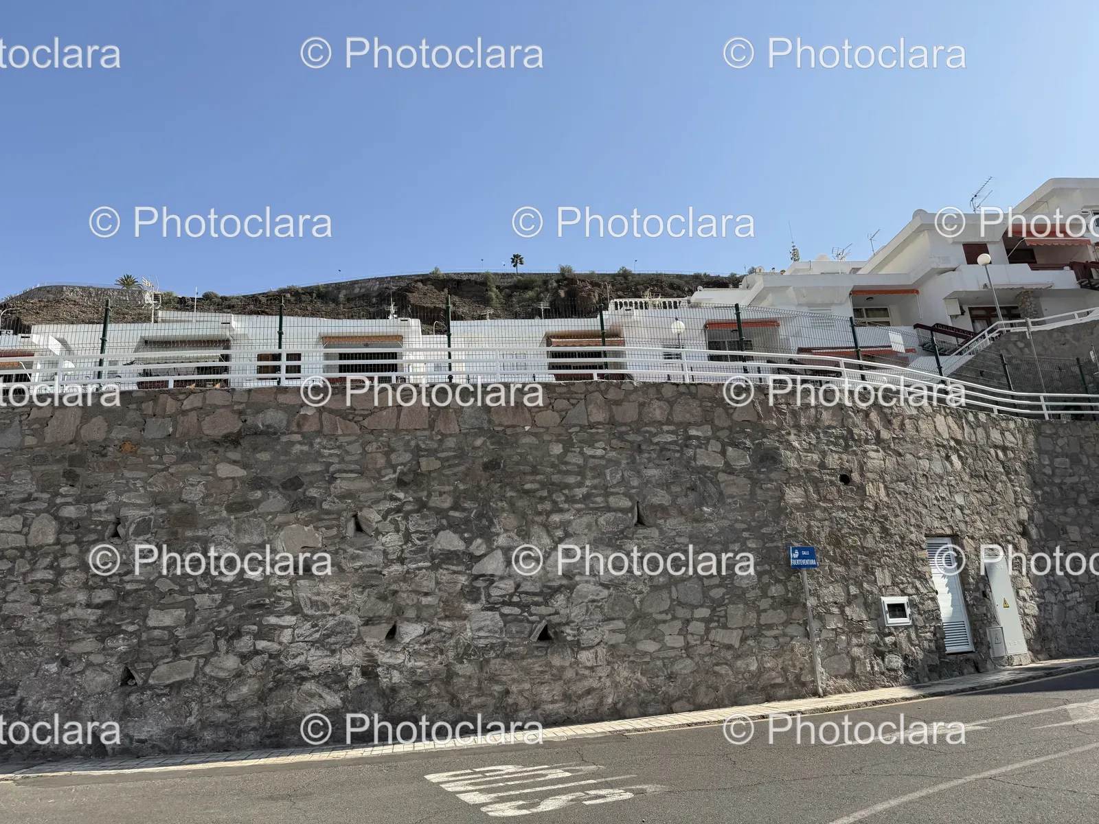 Scenic-Hilltop-Building-on-ERTEVENTURA.jpg