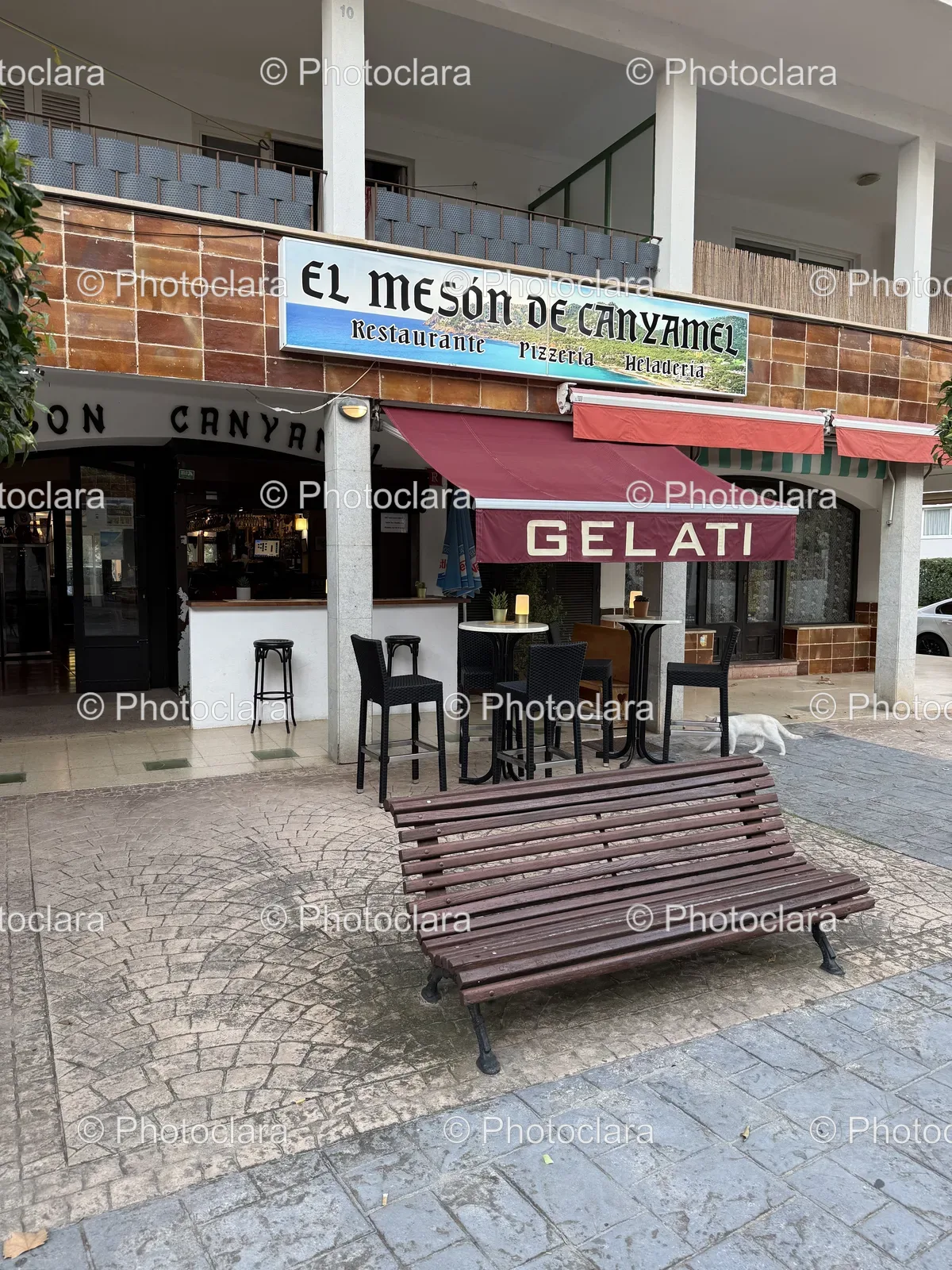Charming Restaurant Bench and Textual Display