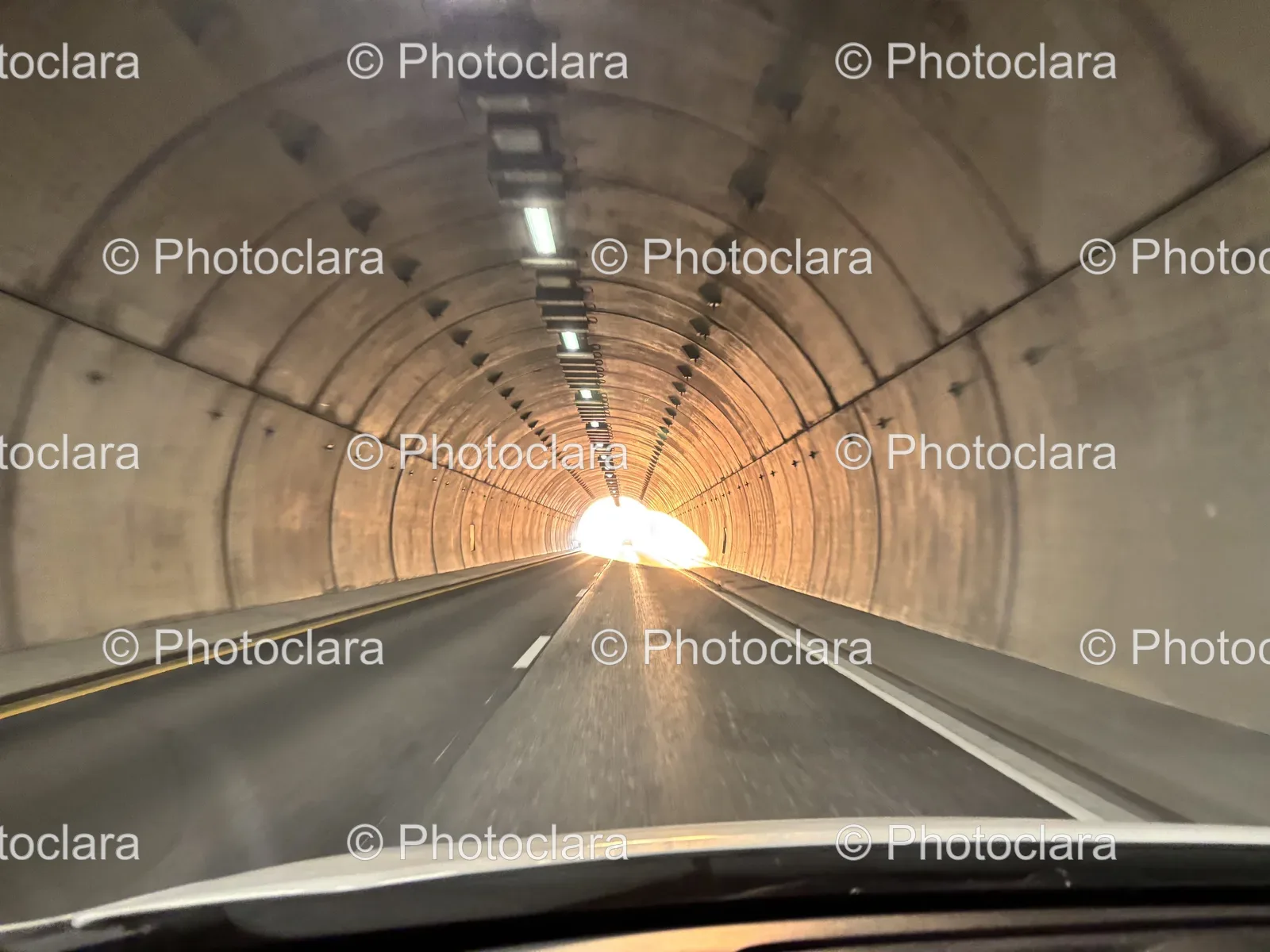 Road-Inside-a-Tunnel.jpg
