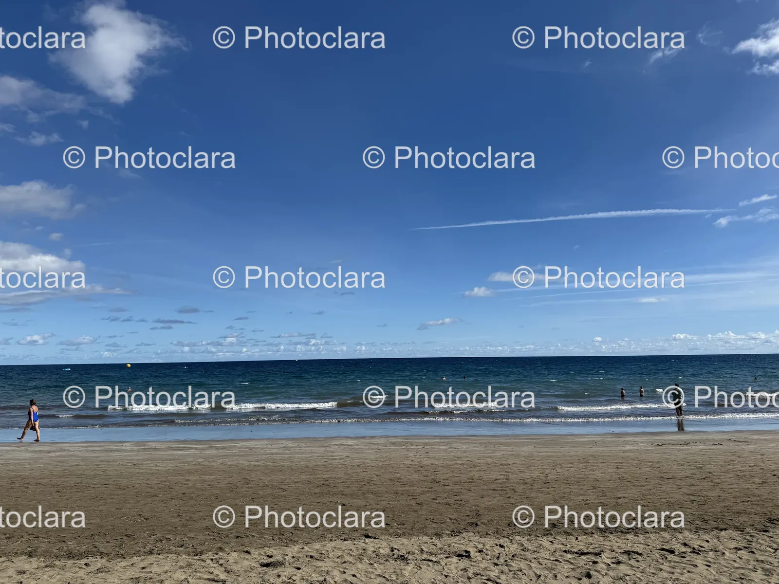 Sunny-Day-at-the-Beach.jpg