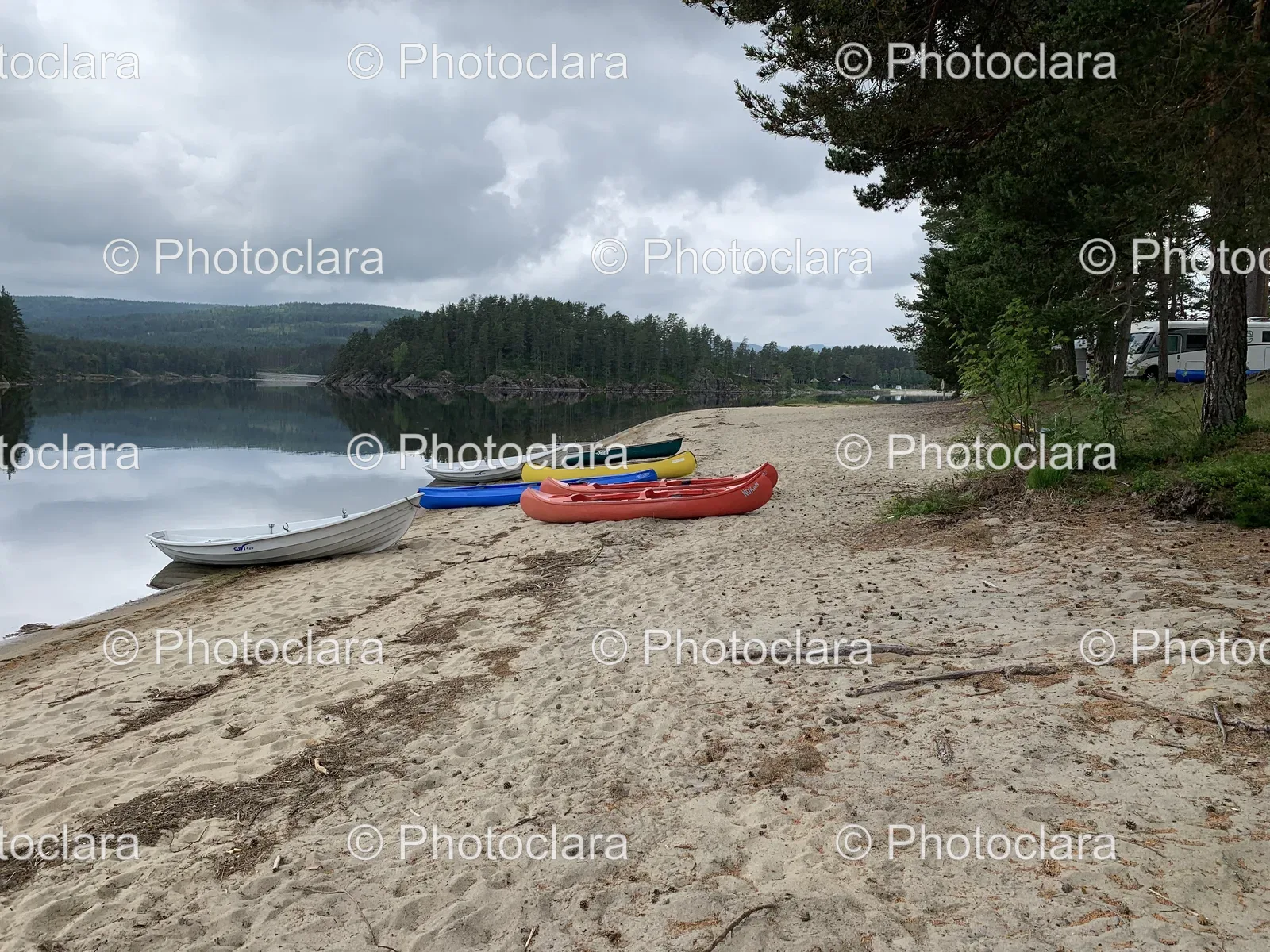 Colorful-Boats-Beachfront.jpg