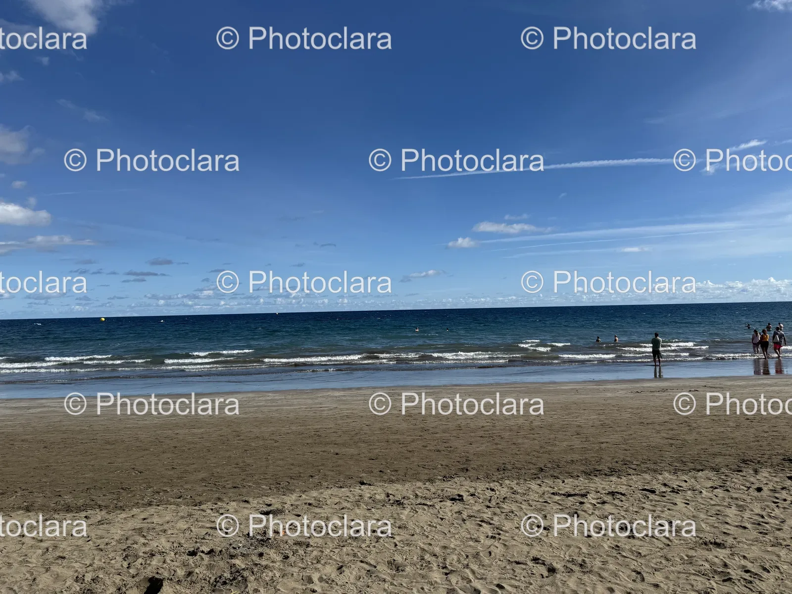 Serene-Reflection-Tranquil-Beach.jpg