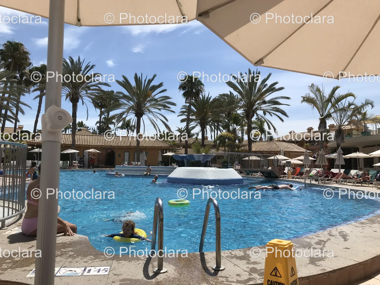 Relaxing-Poolside-Resort.jpg