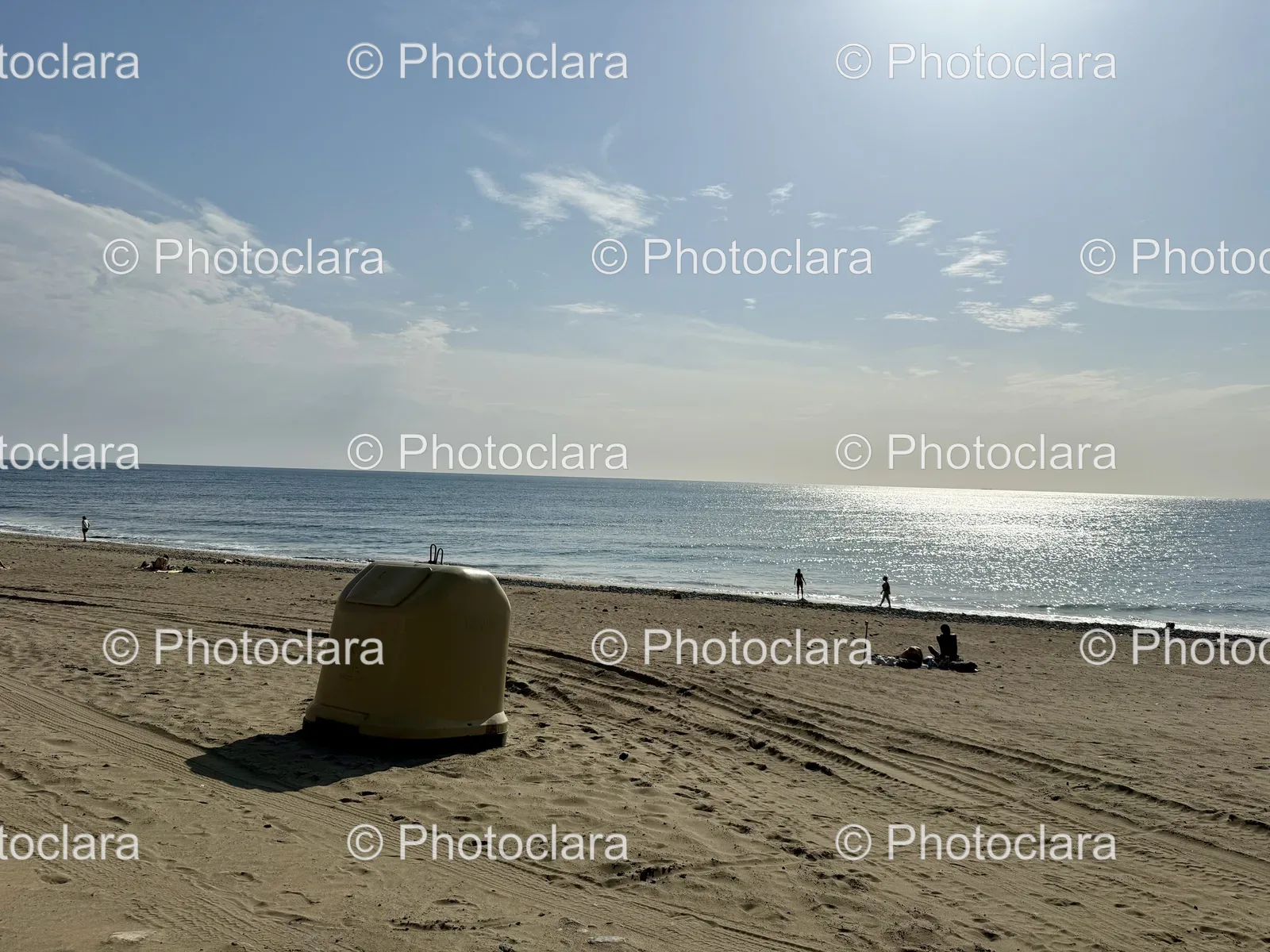 large-container-tranquil-beach.jpg