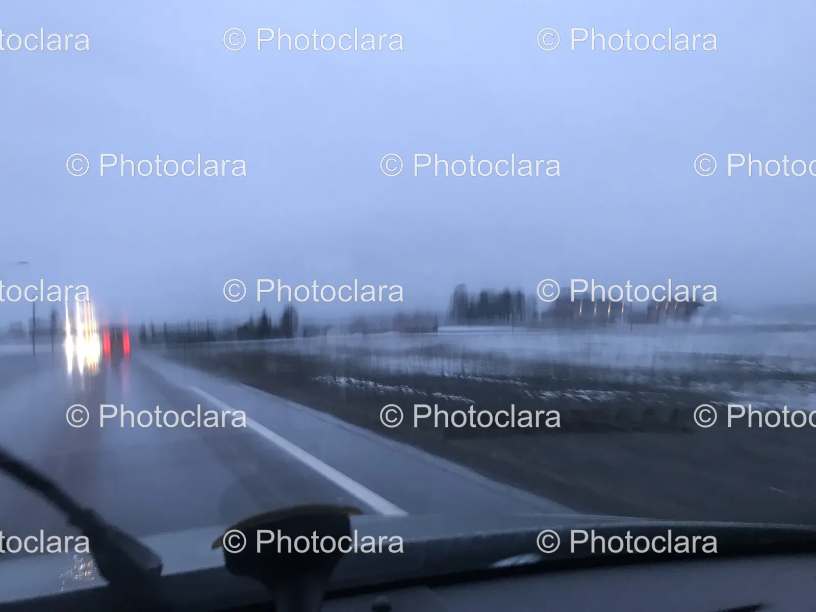 Winter-Highway-View-from-a-Car.jpg