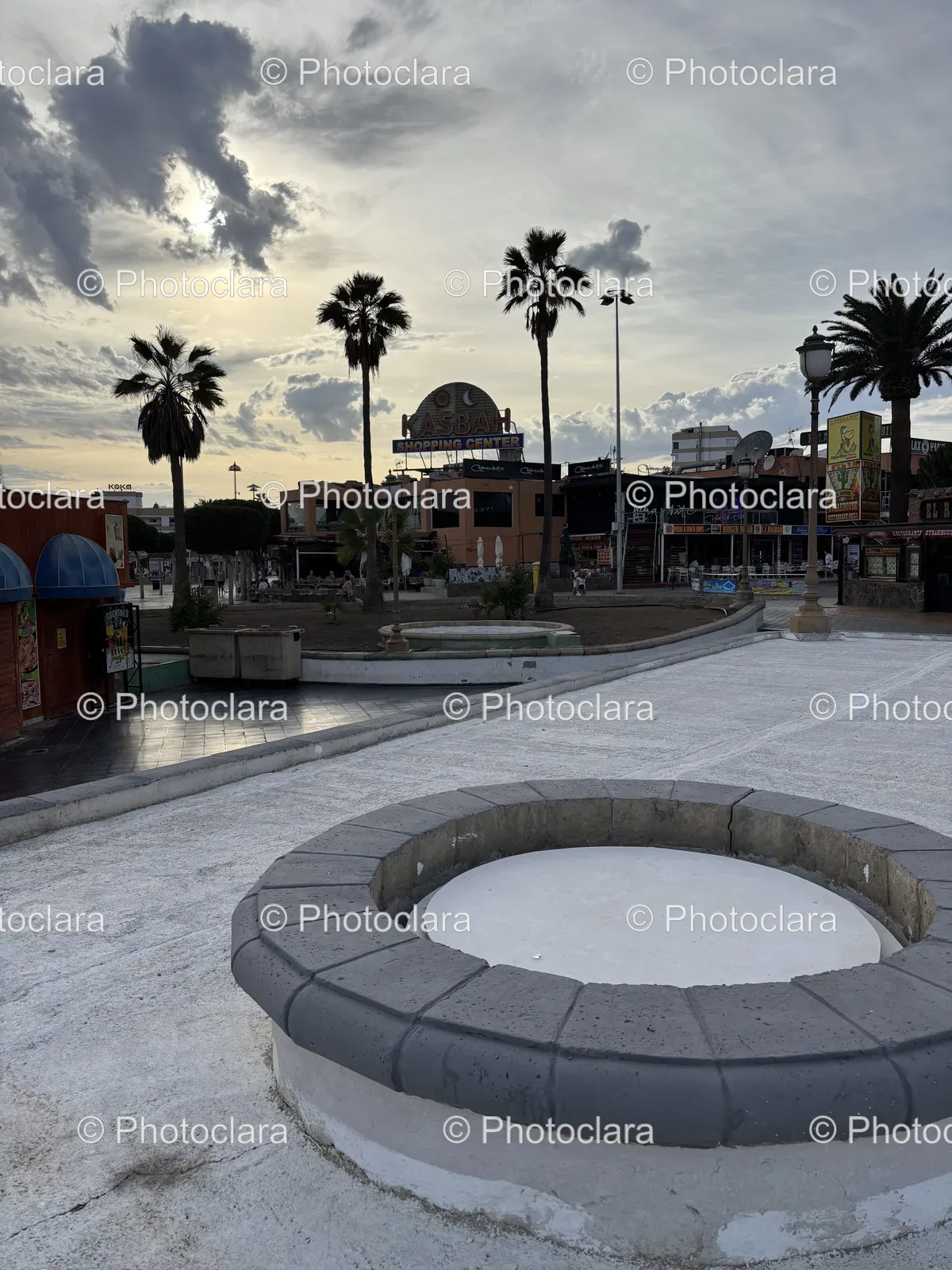 Circular-Stone-Fountain-City.jpg
