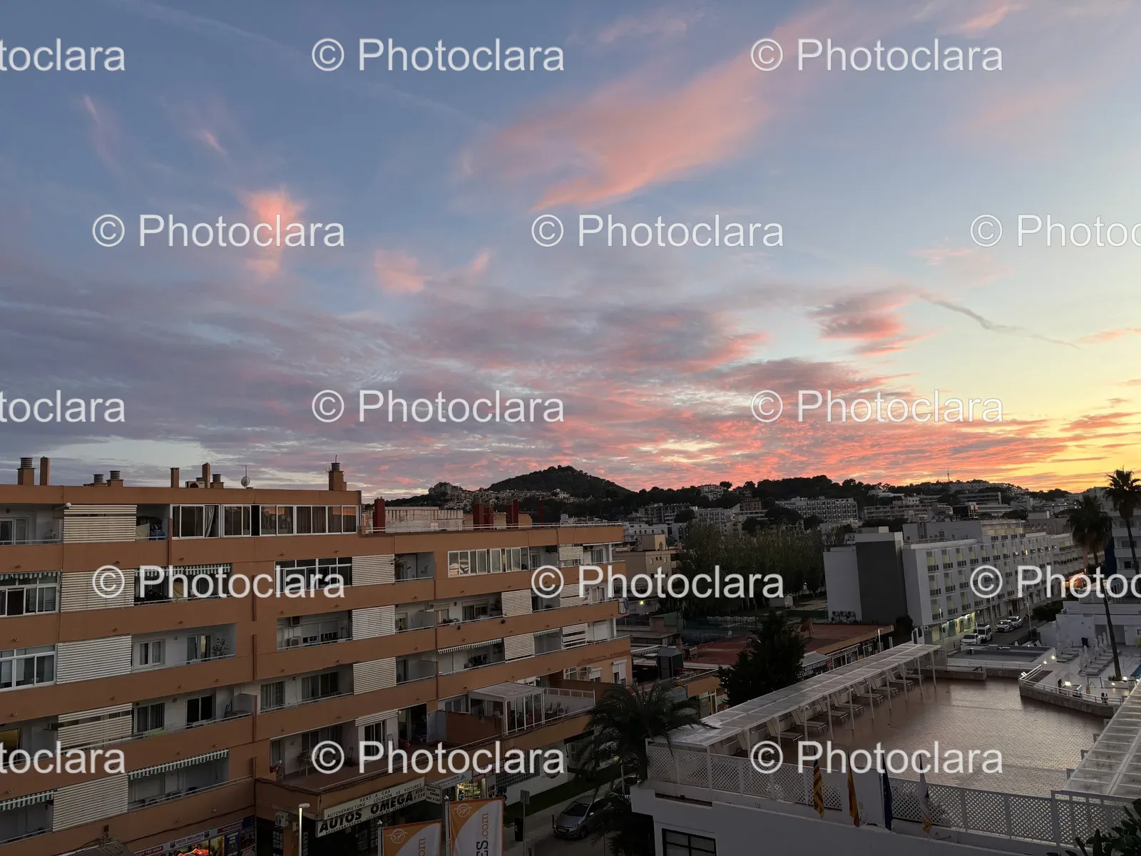 Sunset-over-Mallorca-Cityscape.jpg