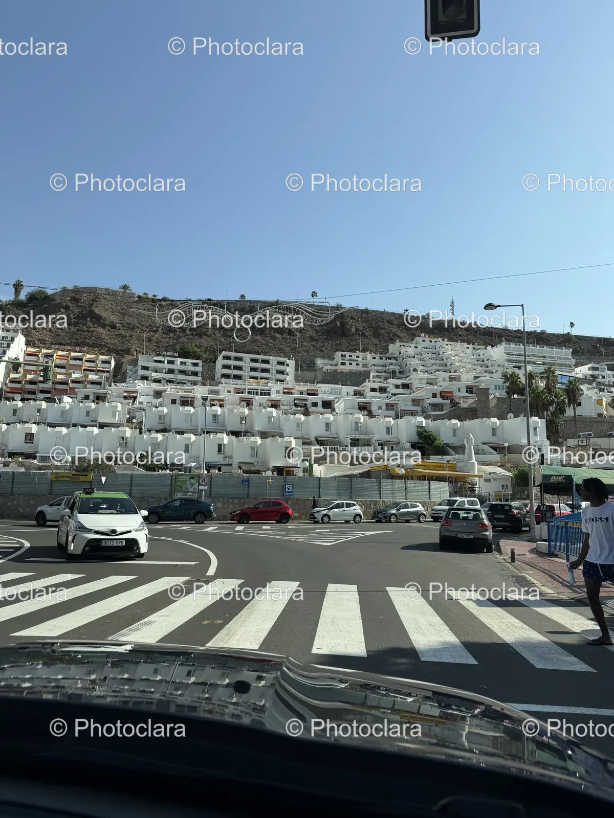 Active-Urban-Street-Scene-Vehicles-Buildings.jpg