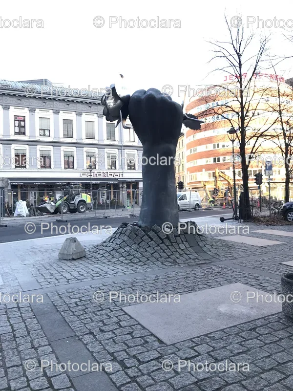 Urban Monuments and Art