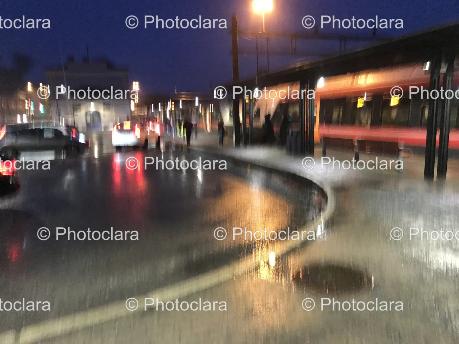 blurry-night-train-at-a-stop.jpg