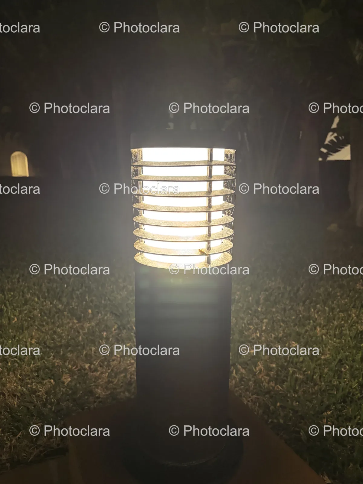 Mysterious-Pole-Light-Foggy-Night.jpg