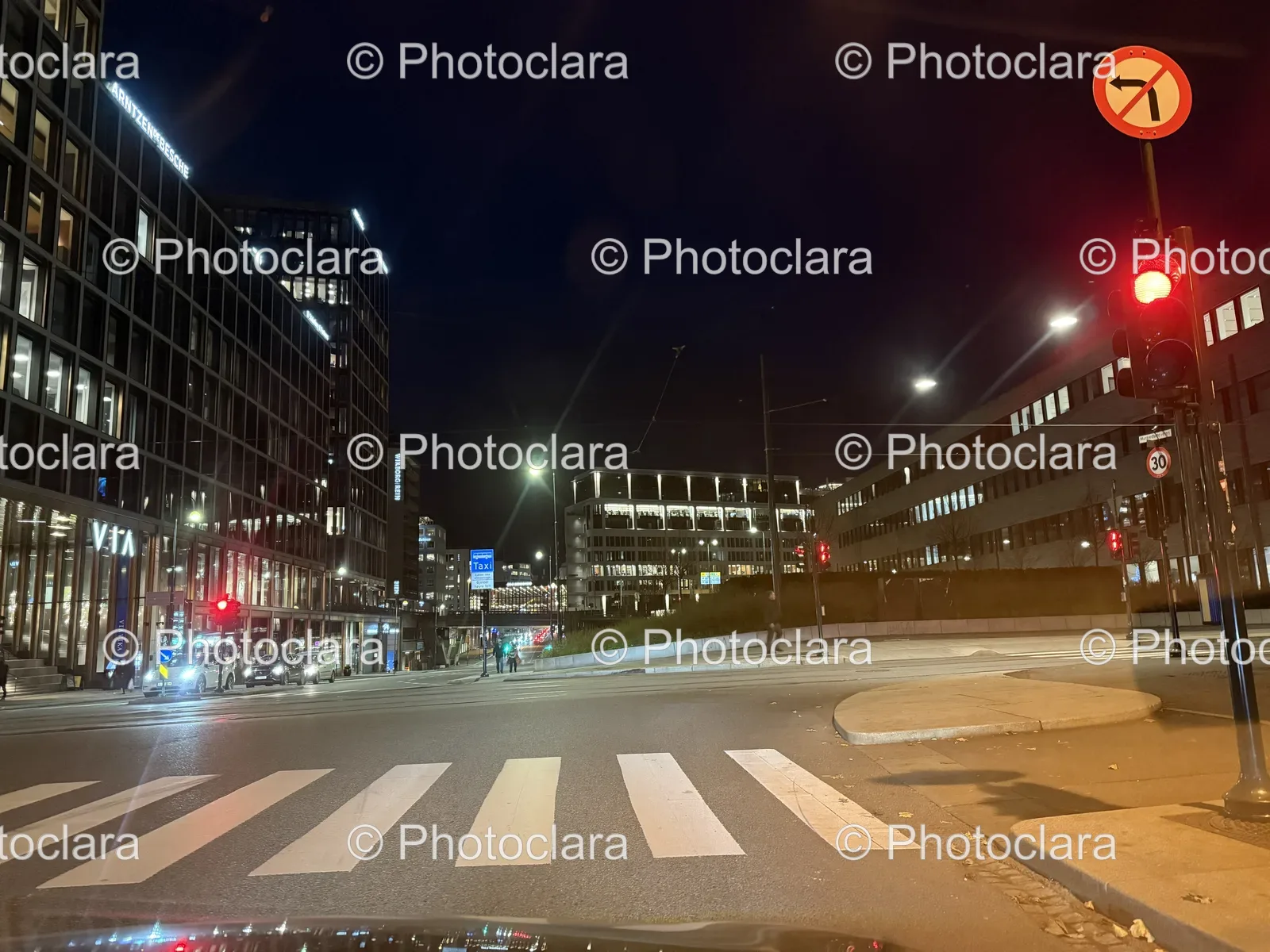 Nighttime-Street-with-Red-Light.jpg