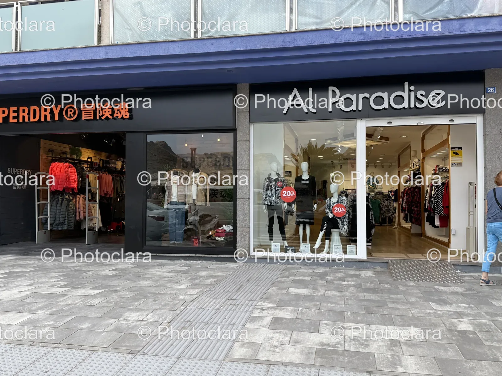 Vibrant-Storefront-Al-Paradise.jpg