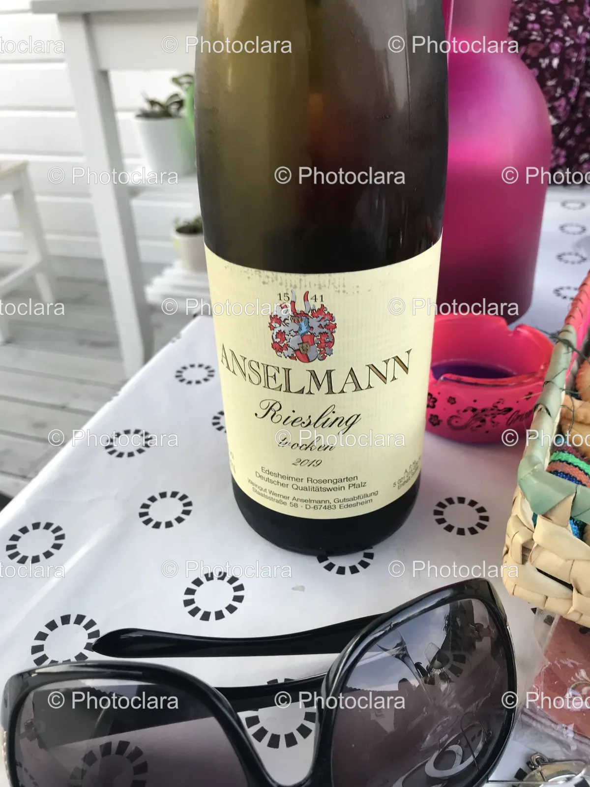Bottle-of-INSELMANN-Riesling-Wine.jpg