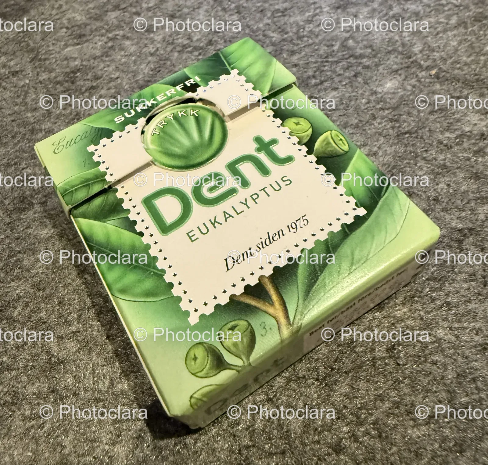 Box-of-Sugar-Free-Dent-Eucalyptus-Gum.jpg