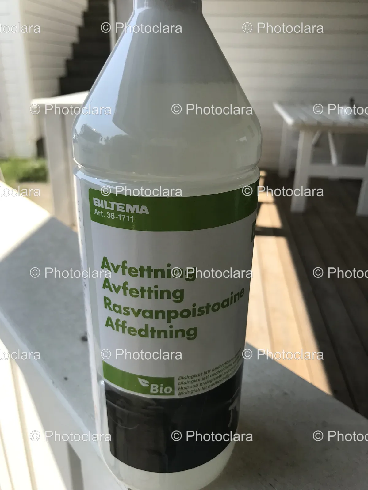 Biltema-Degreasing-Solution-on-Ledge.jpg