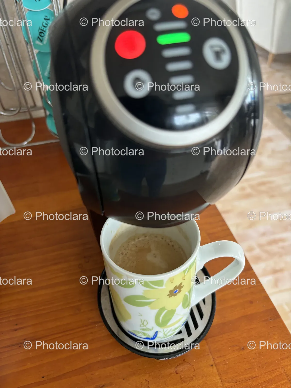 Modern-Coffee-Maker-on-Table.jpg