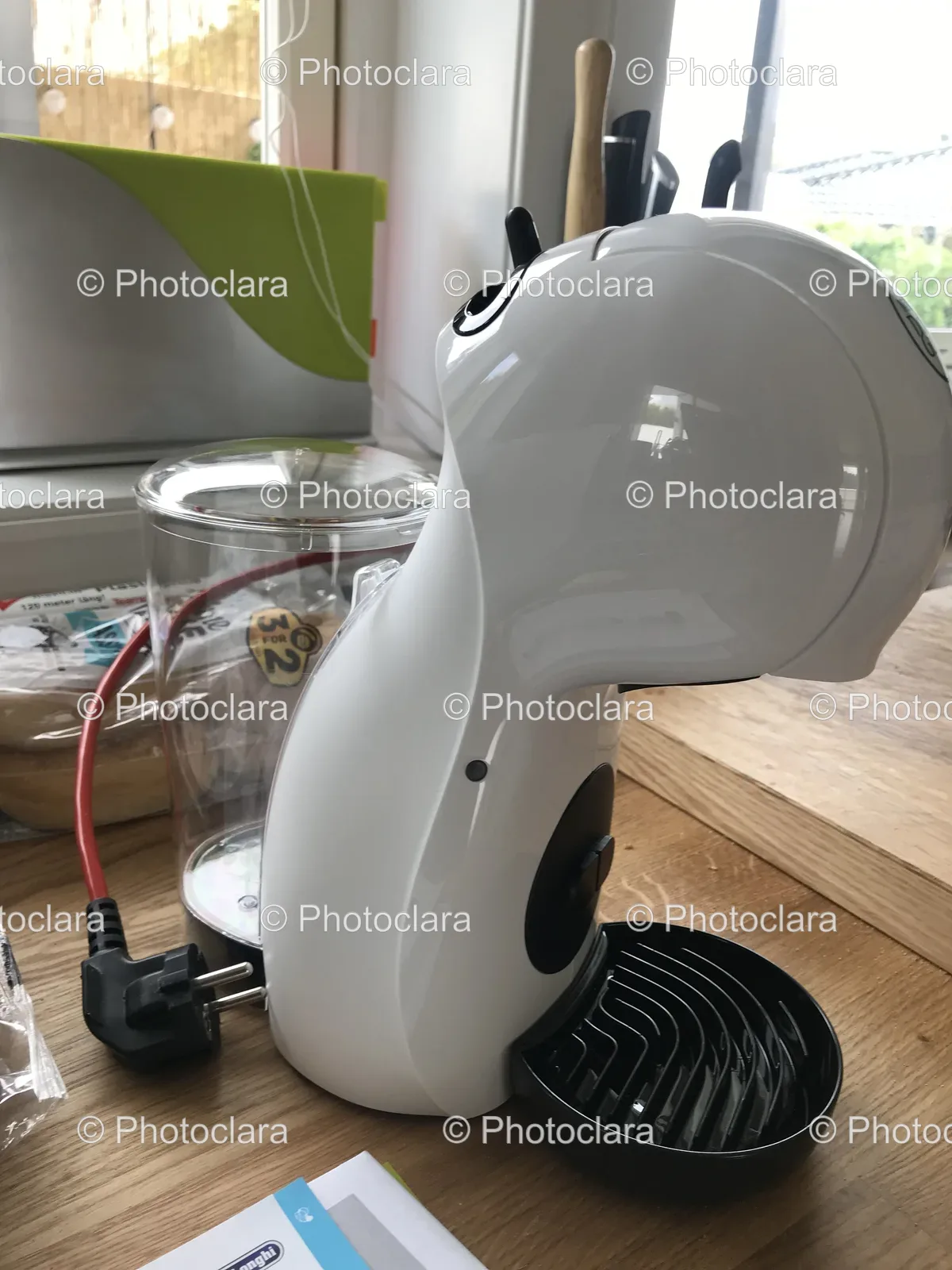 White-Coffee-Machine-on-Kitchen-Counter.jpg