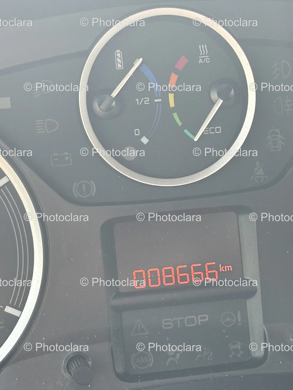 Close-Up-Vehicle-Dashboard.jpg