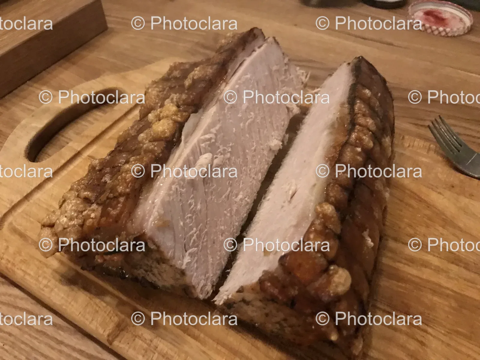 Piece-of-Meat-on-Cutting-Board.jpg