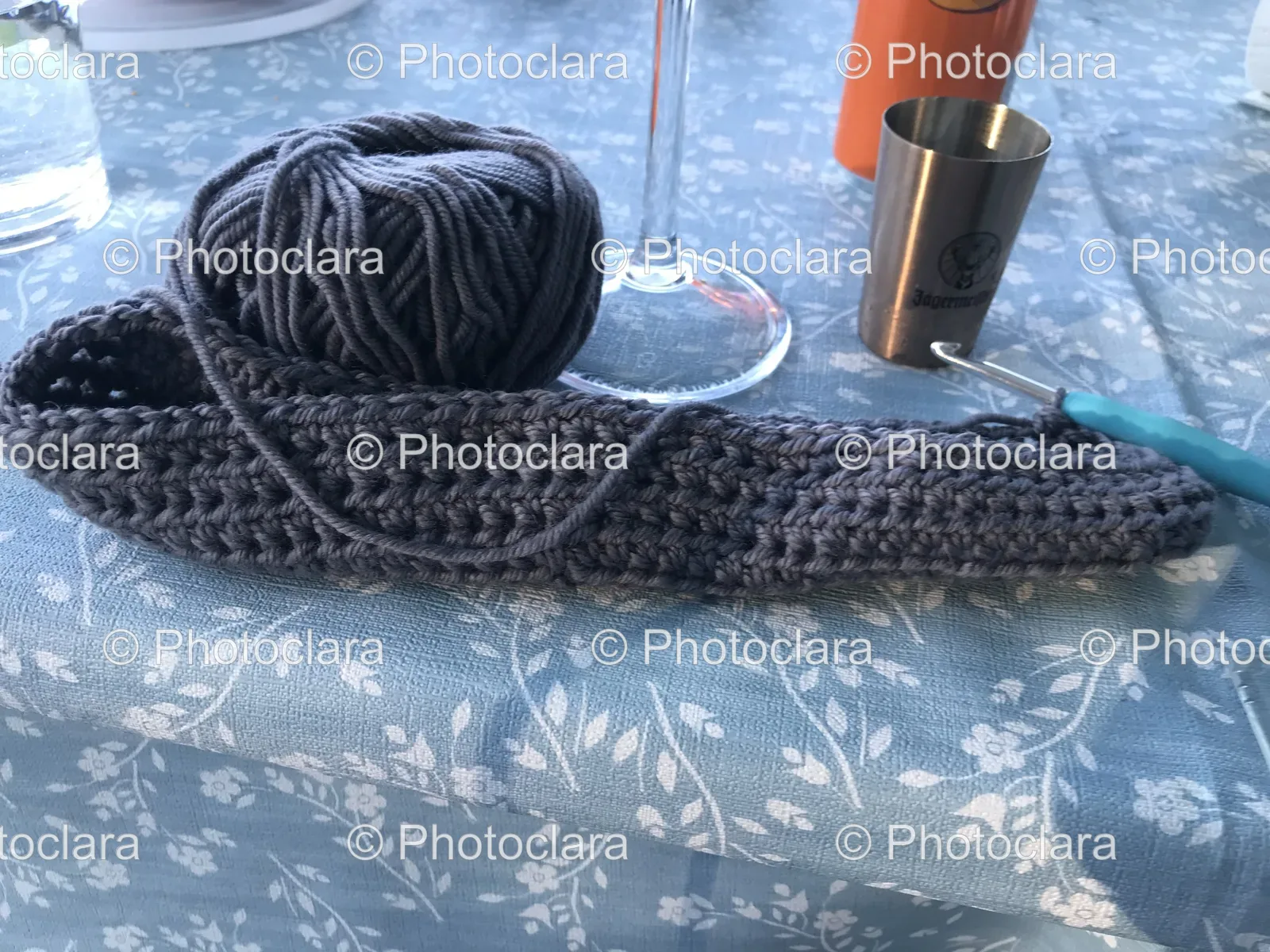Ball-of-Yarn-on-Table.jpg