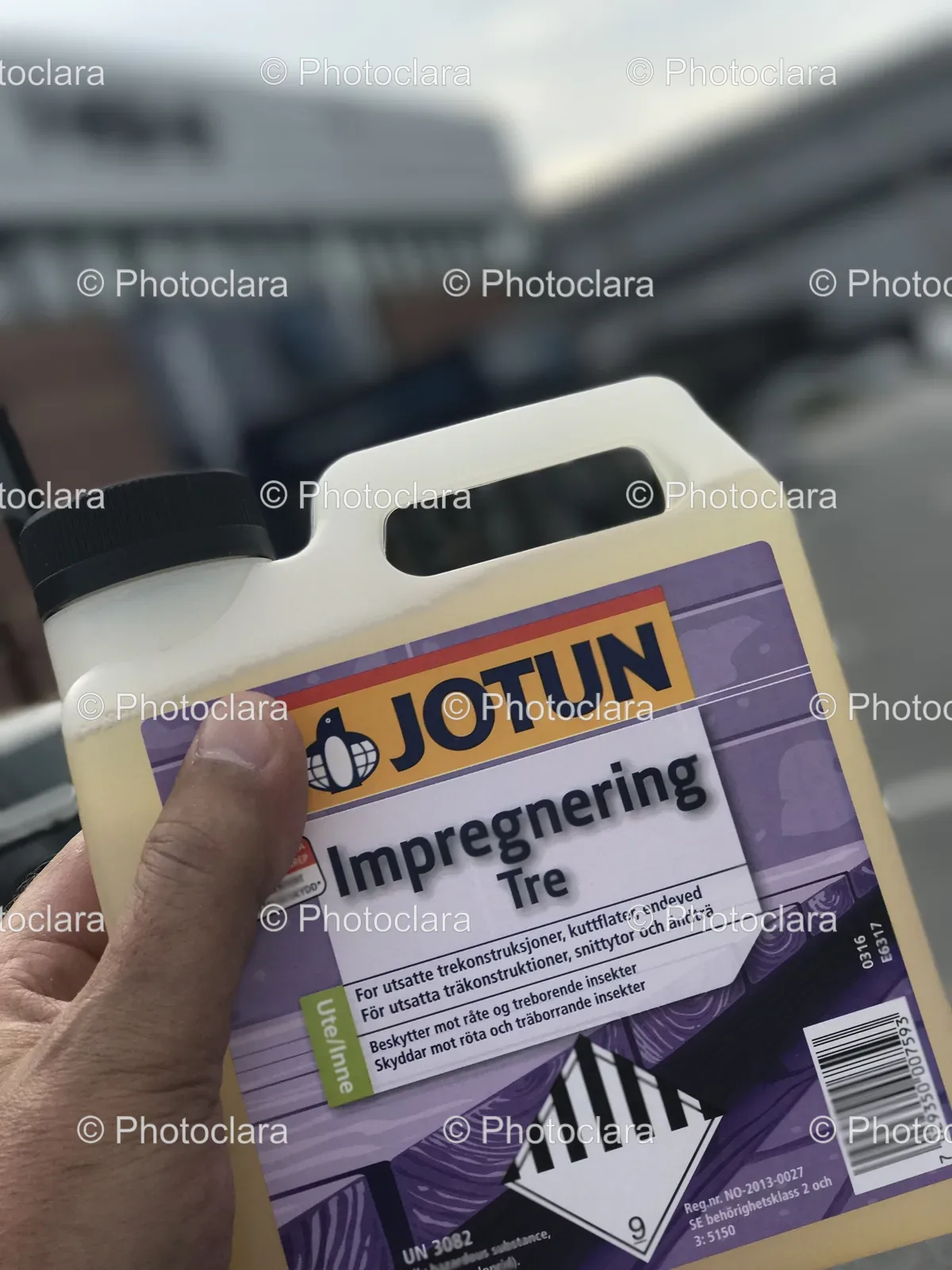 Hand-Holding-Jotun-Wood-Preservative.jpg