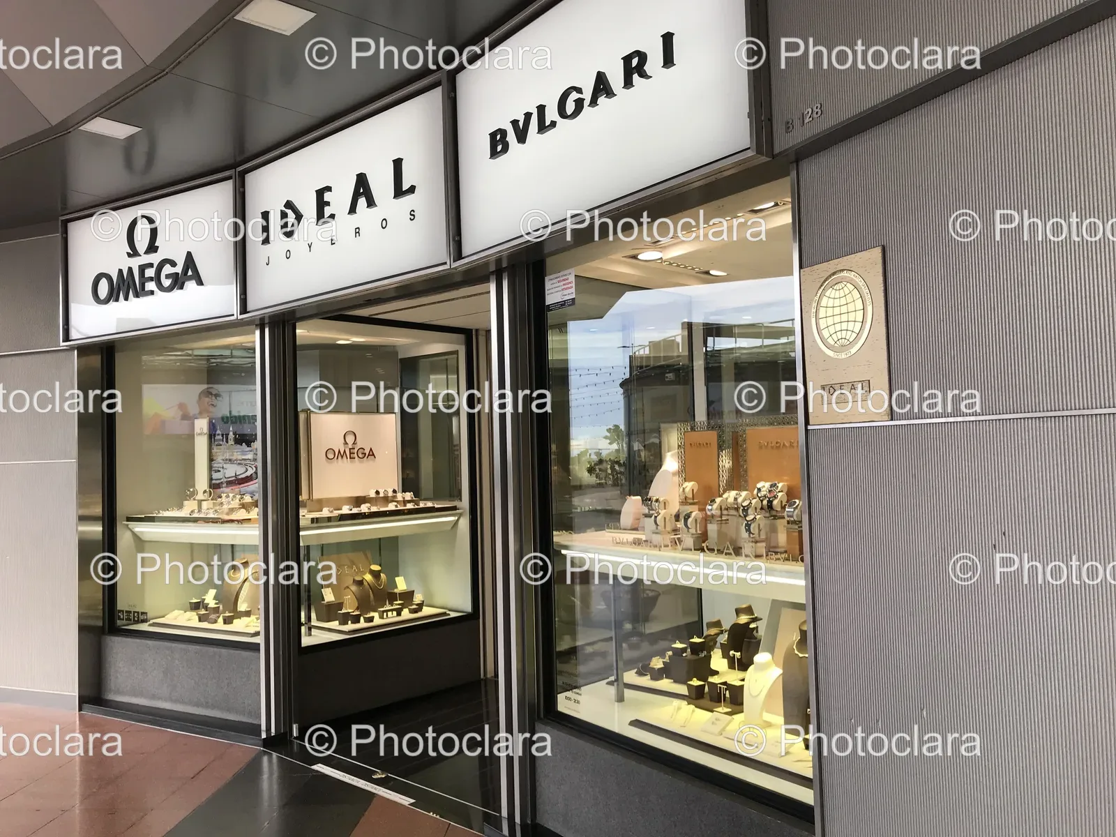 Elegant-Storefront-Display-with-High-End-Brands.jpg