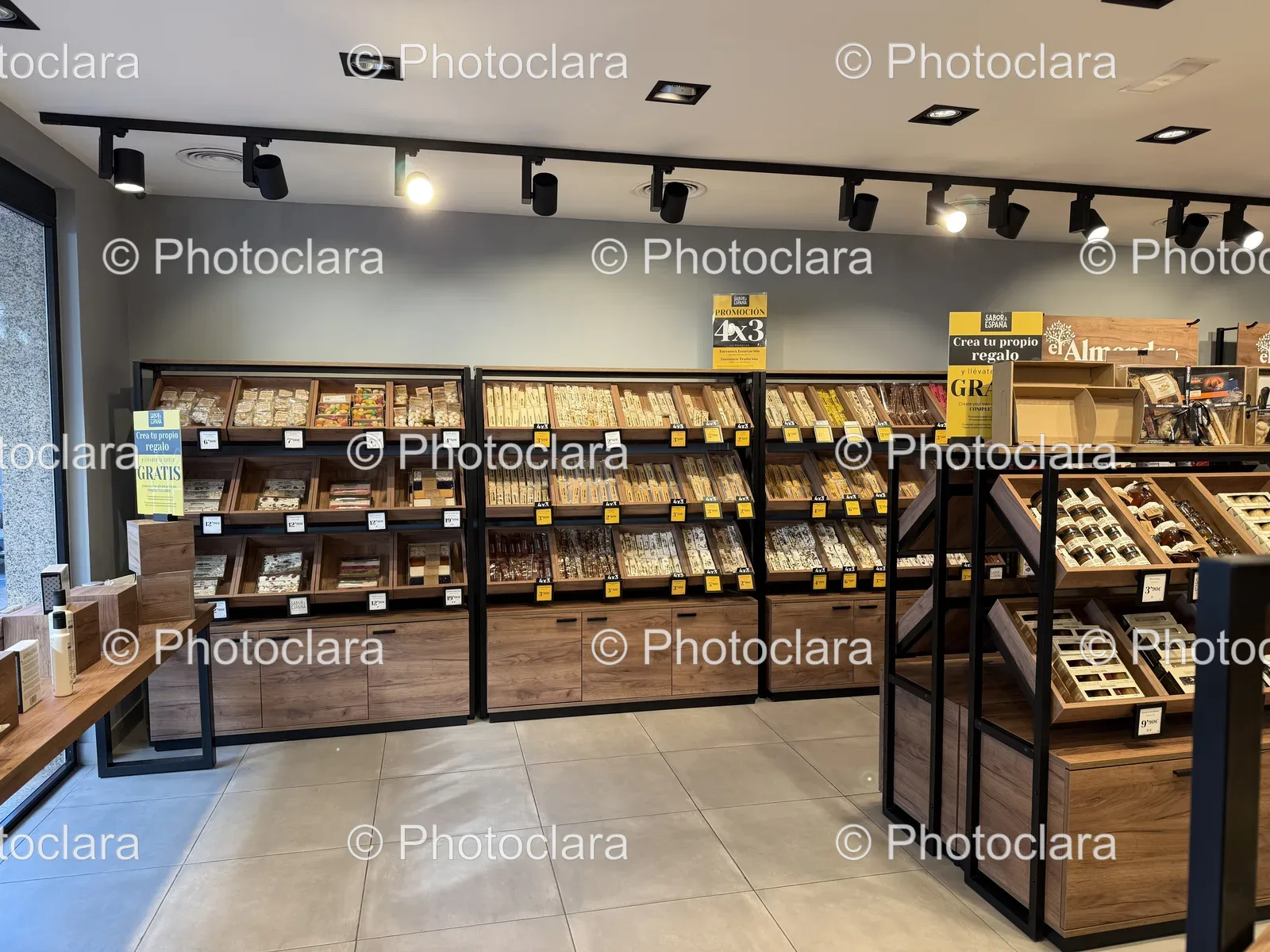 Promotional-Display-in-Food-Store.jpg