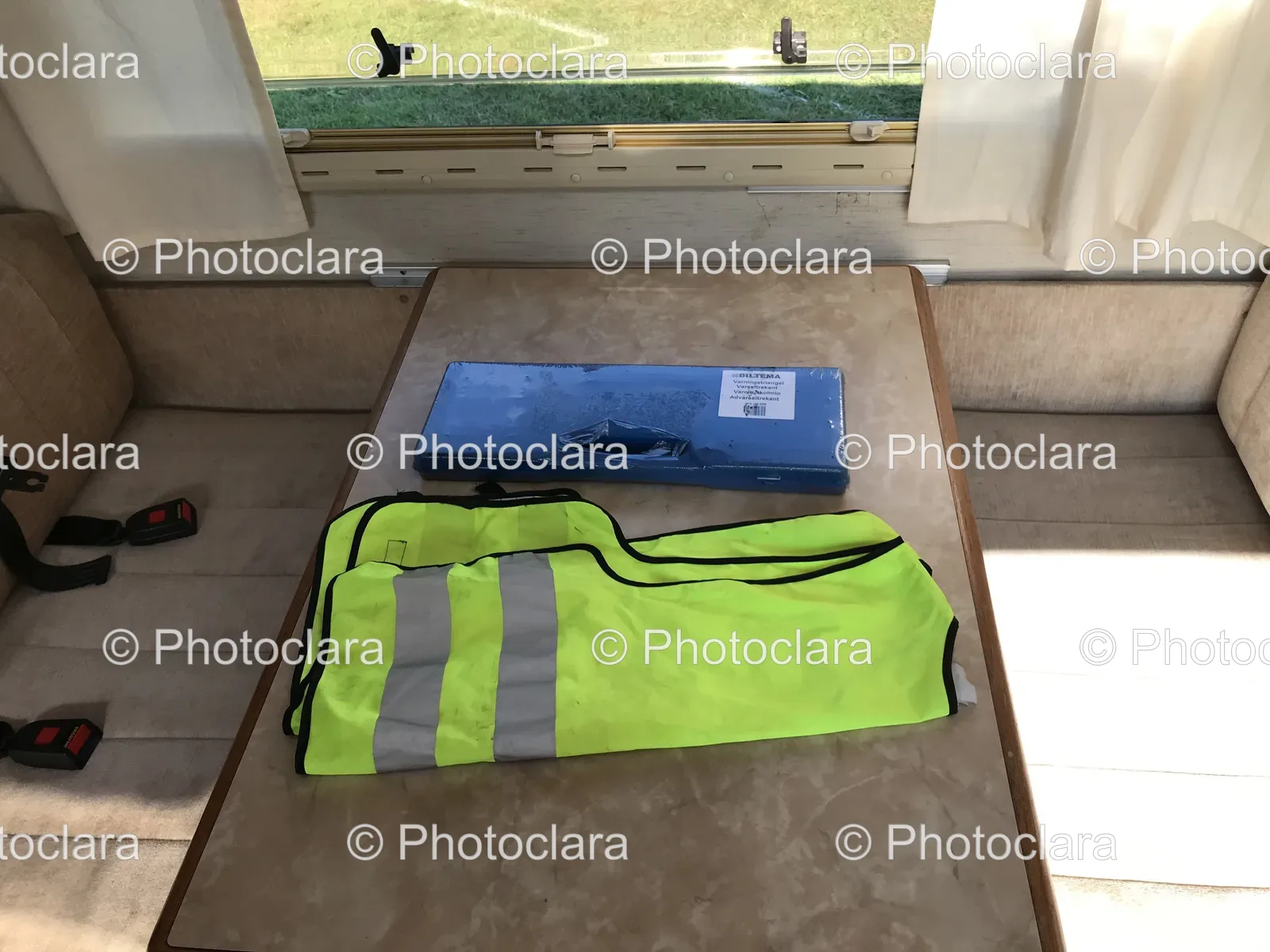 Yellow-Vest-Blue-Case-Table.jpg