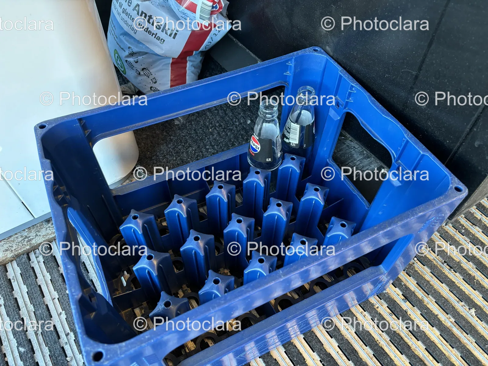 blue-crate-with-bottles-pepsi.jpg