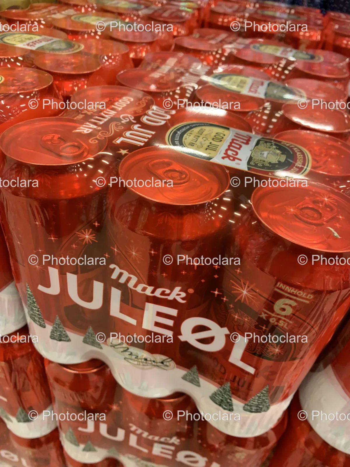 group-of-red-soft-drink-cans.jpg
