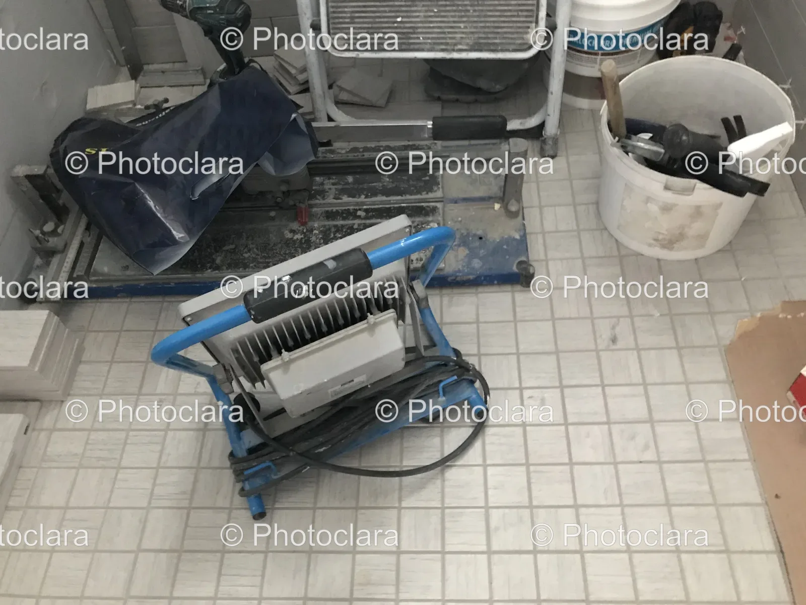 Ralock-Pro-Premium-Tool-On-Floor.jpg
