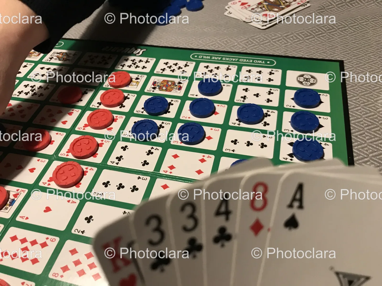 playing-card-game-with-chips.jpg