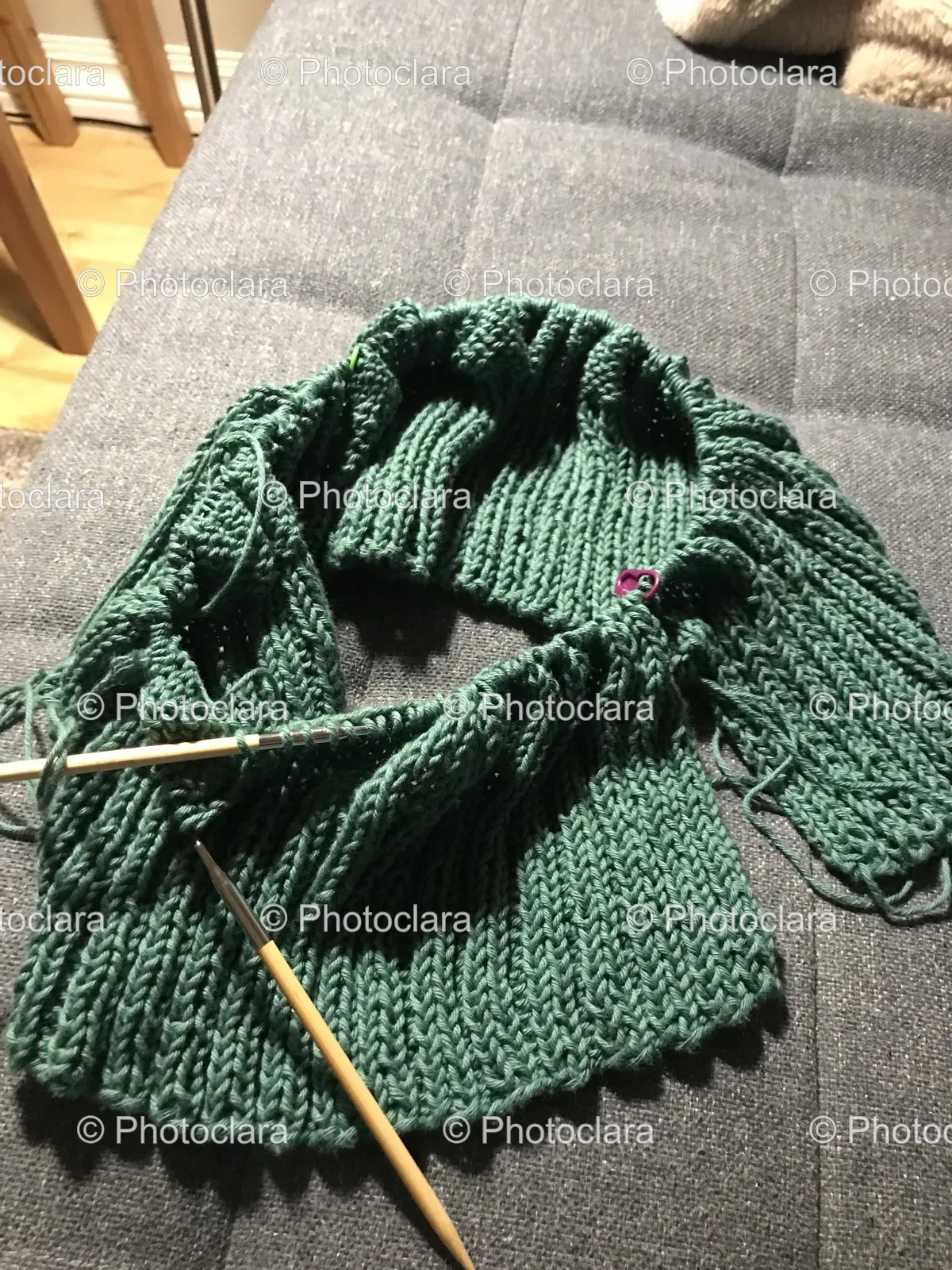 Green-Scarf-on-Grey-Surface.jpg