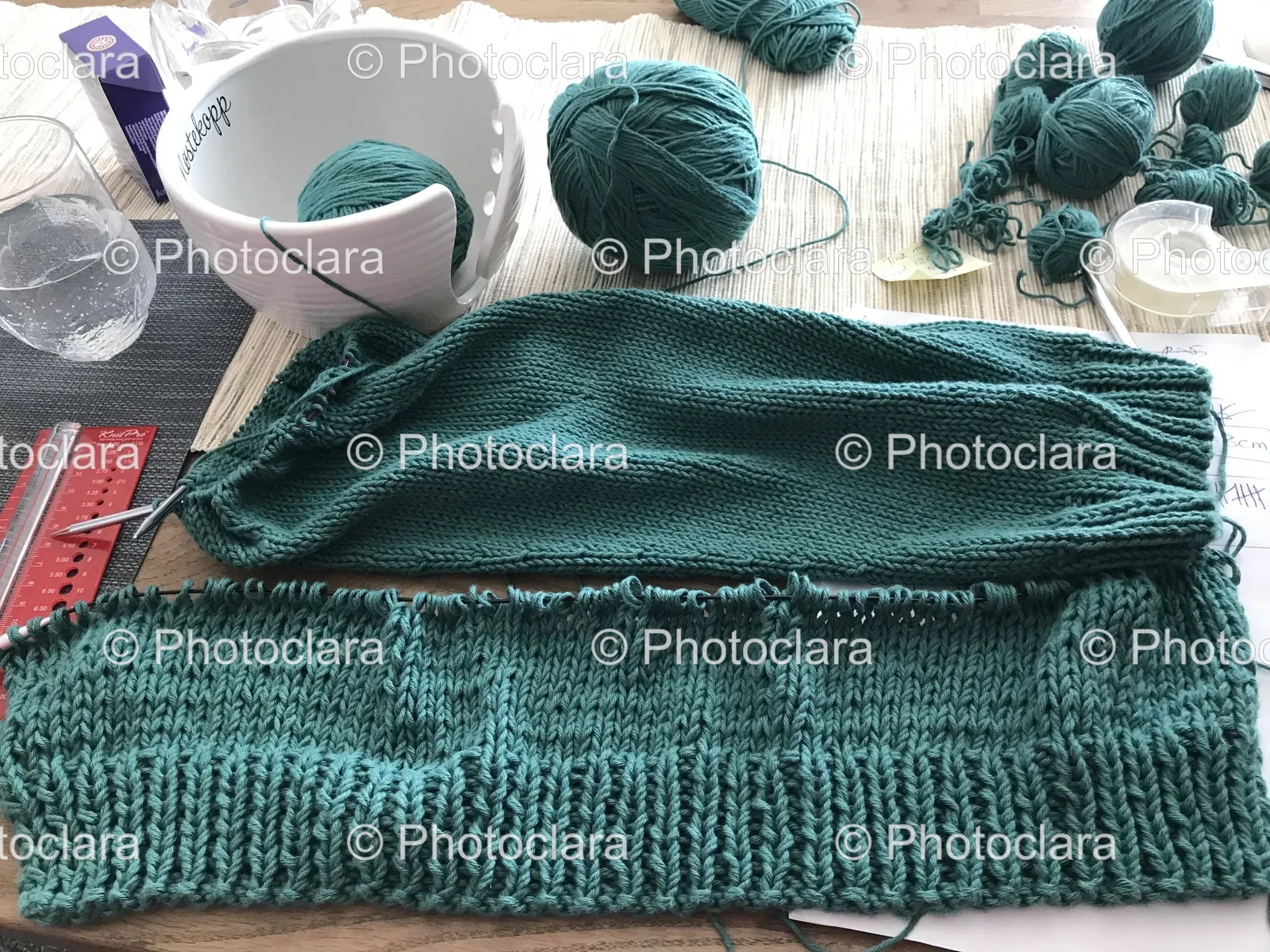 Green-Yarn-on-a-Table.jpg