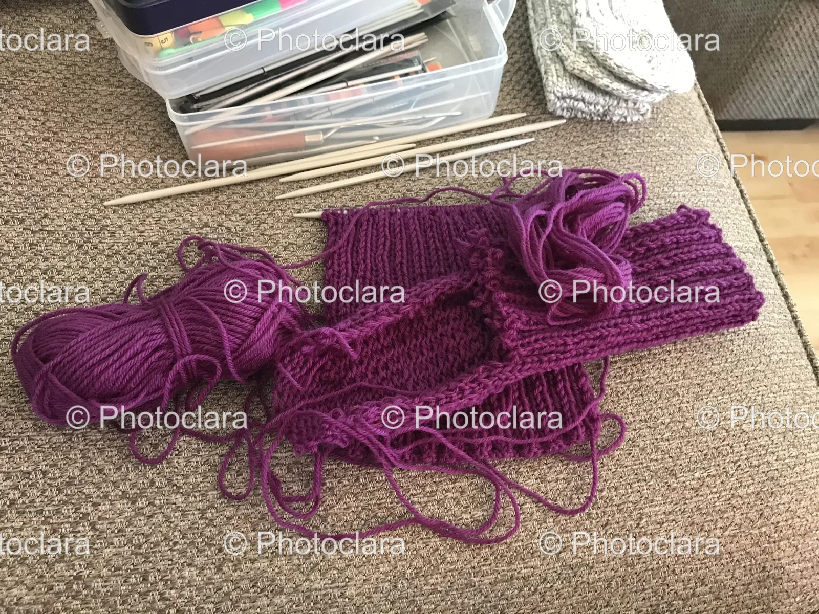 purple-yarn-on-a-table.jpg