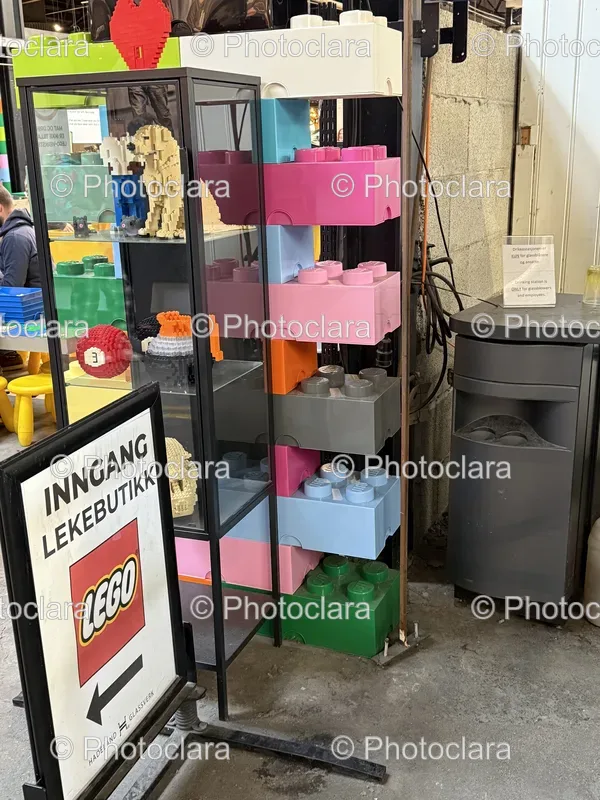 Toy Bricks and Construction Sets