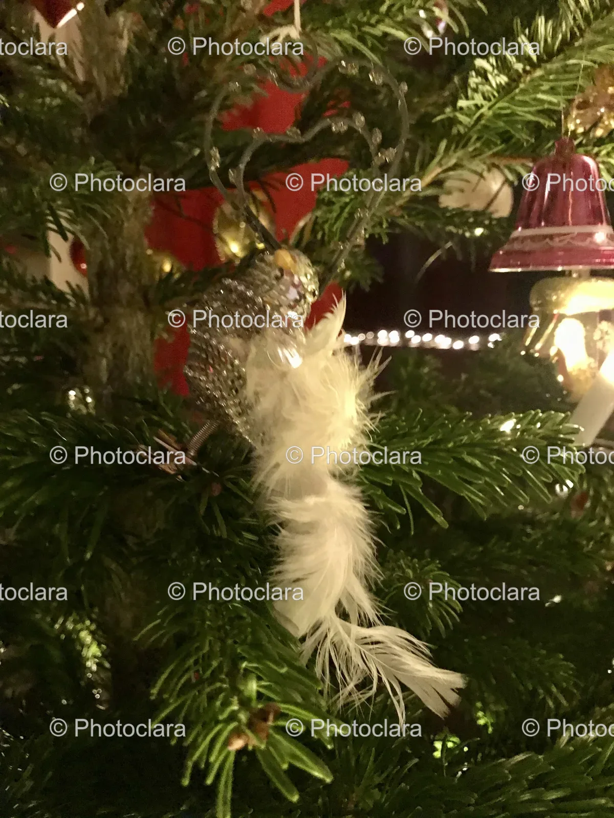 Beautifully-Decorated-Christmas-Tree-with-Ornaments.jpg