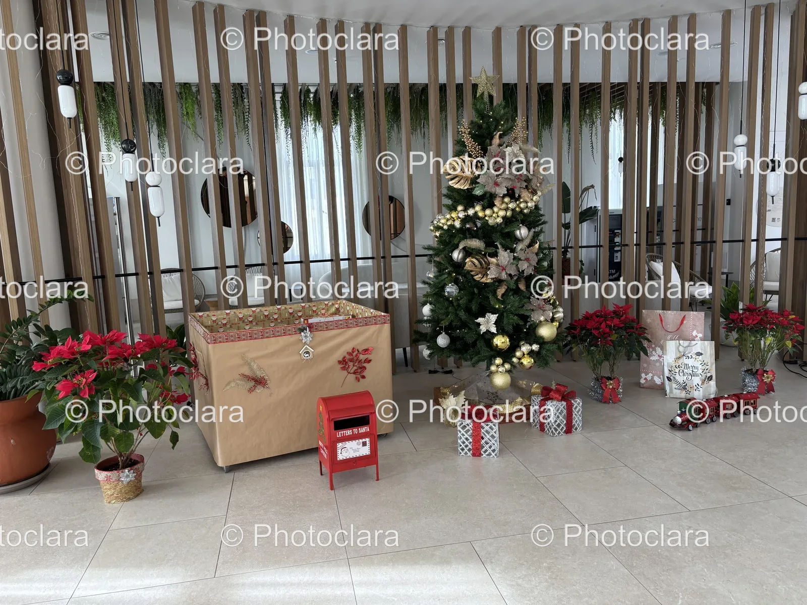 Christmas-Tree-and-Presents-in-Cozy-Room.jpg