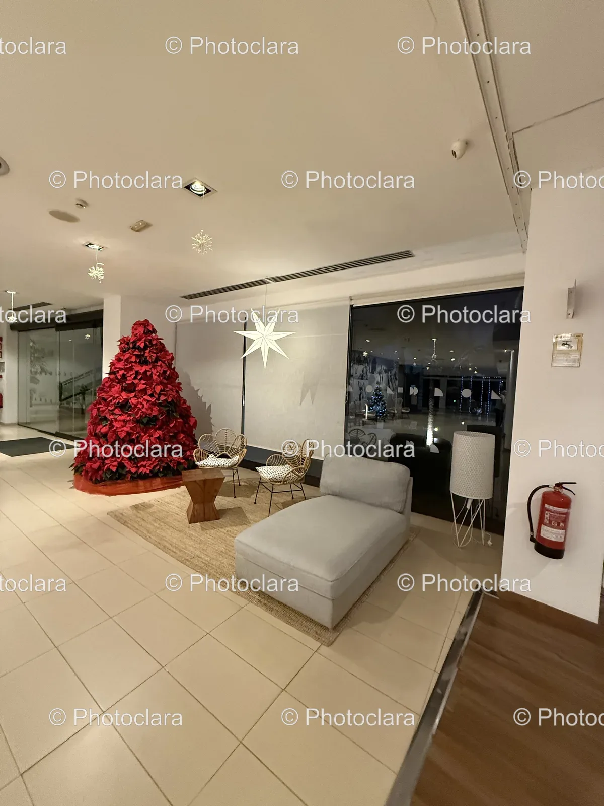Cozy-Christmas-Living-Room.jpg