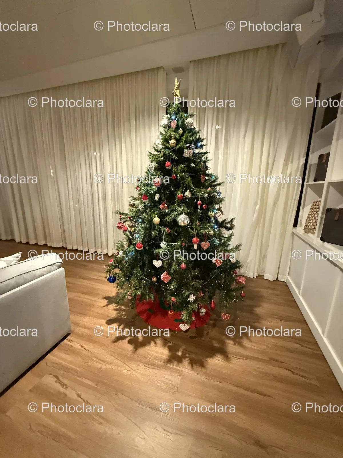 Festive-Christmas-Tree-in-Cozy-Room.jpg
