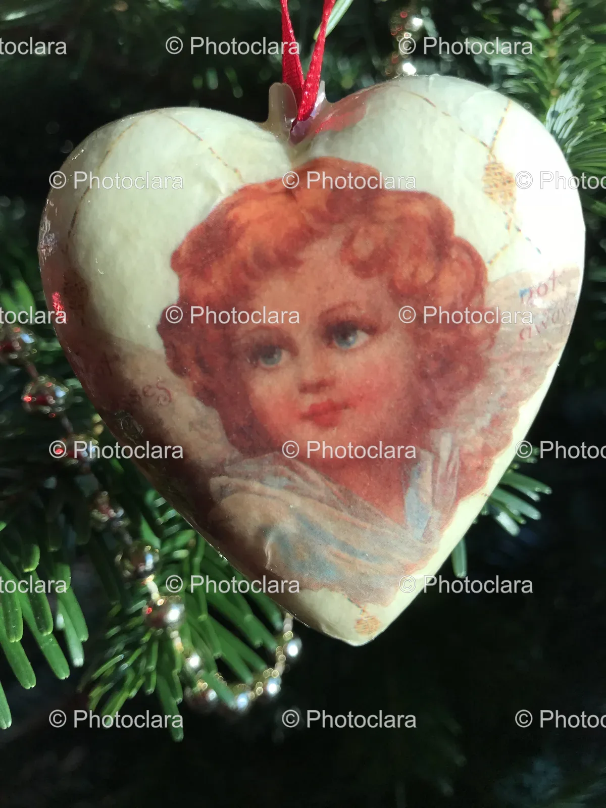 Heart-Shaped-Christmas-Ornament-Childs-Face.jpg